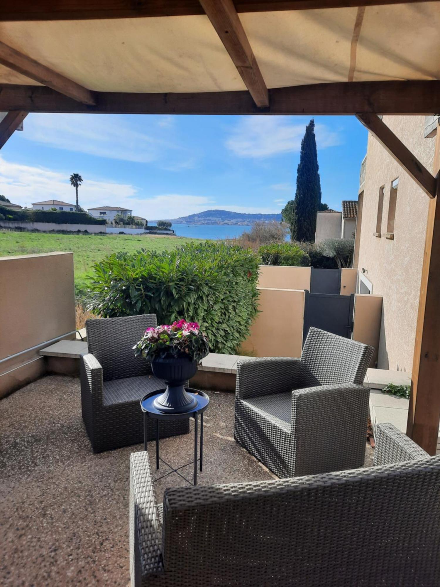 Appartement La Bastide En Front D'Etang De Thau à Bouzigues Extérieur photo